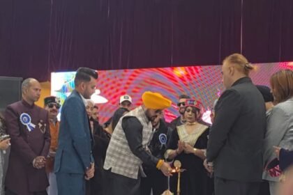 Acharya Bakshish Singh Bawa became the guide of little talents in Palampur, gave the message of confidence and values to the children IMAGE CREDIT TO बावा