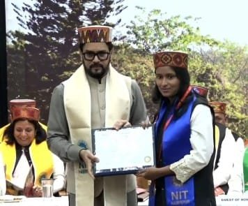 Bronze medal for the meritorious daughter of Hapur in NIT Hamirpur, Union Minister gave special honor IMAGE CREDIT TO REPORTER
