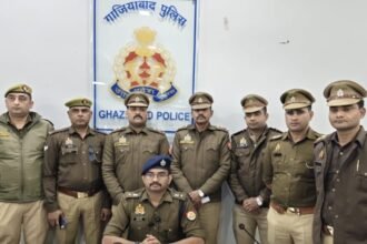 Trans Hindon Zone Police: 246 phones worth lakhs recovered IMAGE CREDIT TO POLICE