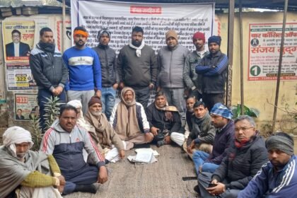 Protest of social workers continues for the seventh day in Garhmukteshwar demanding removal of toll and construction of bridge IMAGE CREDIT TO REPORTER