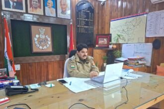 An alert has been issued in the Meerut region ahead of New Year 2026, with DIG Kalanidhi Naithani giving strict instructions to police officers IMAGE CREDIT TO POLICE