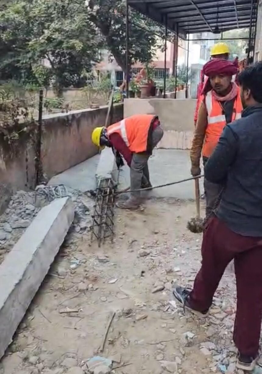 Havoc on those who flout the rules: Housing development bulldozed on the illegal game of builders in Vasundhara IMAGE CREDIT TO आवास विकास