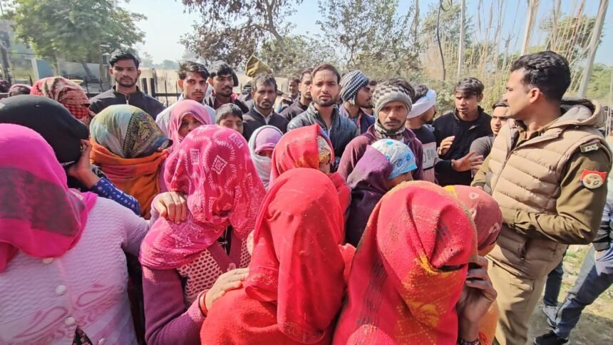 Villagers angry at electricity sub-station after electric accident, demand for justice and treatment for burnt contract workers IMAGE CREDIT TO REPORTER