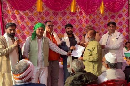 BKU Apolitical increased the organization by doing Panchayat in Jahangirpur, distribution of new responsibilities IMAGE CREDIT TO भारतीय किसान यूनियन अराजनैतिक