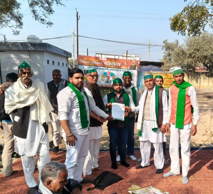 In the monthly meeting of BKU Unique, the burning problems of the farmers were discussed and emphasis was laid on the expansion of the organization. IMAGE CREDIT TO भारतीय किसान यूनियन यूनिक