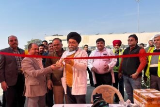 Free medical camp at Jewar toll plaza of Yamuna Expressway, health check-up of more than 200 people IMAGE CREDIT TO यमुना एक्सप्रेसवे प्राधिकरण