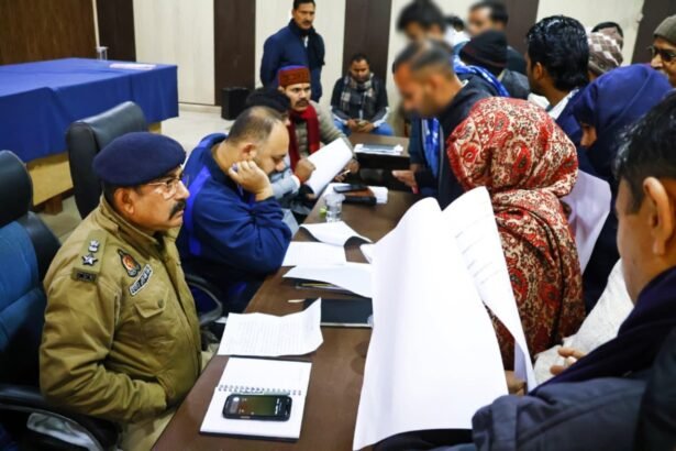 Complete Solution Day in Garhmukteshwar Tehsil: District Magistrate and Superintendent of Police listened to public problems. IMAGE CREDIT TO INFORMATION DEPARTMENT