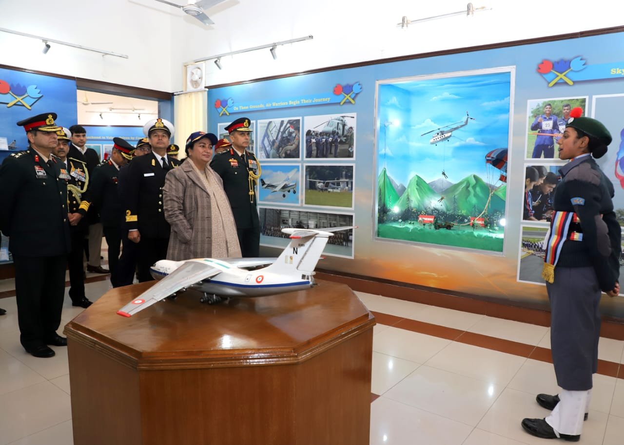 Delhi Chief Minister visits NCC Republic Day camp IMAGE CREDIT TO PIB