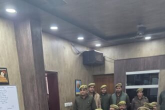 ACP Ritesh Kumar Tripathi held a meeting to strengthen policing in Vijayanagar IMAGE CREDIT TO POLICE