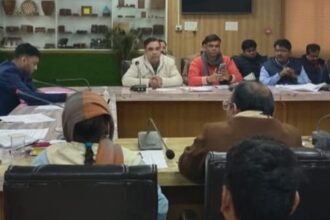 Important instructions given in the review meeting of Swachh Bharat Mission Urban and City Development Schemes IMAGE CREDIT TO INFORMATION DEPARTMENT