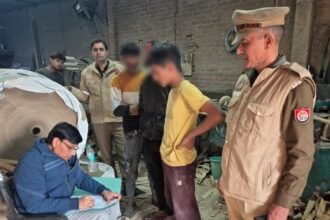 Raids on shops and hotels, five child labourers freed IMAGE CREDIT TO श्रम विभाग