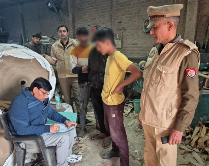 Raids on shops and hotels, five child labourers freed IMAGE CREDIT TO श्रम विभाग