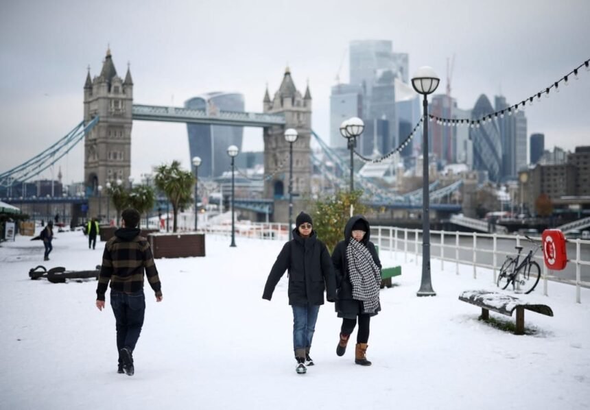 Alert of severe cold and snowfall in Britain, huge drop in temperature in many areas including London IMAGE CREDIT TO REPORTER