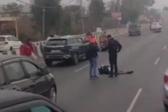 Tragic accident on National Highway 9, youth riding a bike dies after being hit by a bus IMAGE CREDIT TO POLICE