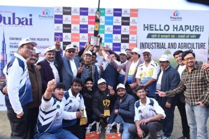 Cricket becomes the friendship ground of entrepreneurs IMAGE CREDIT TO REPORTER