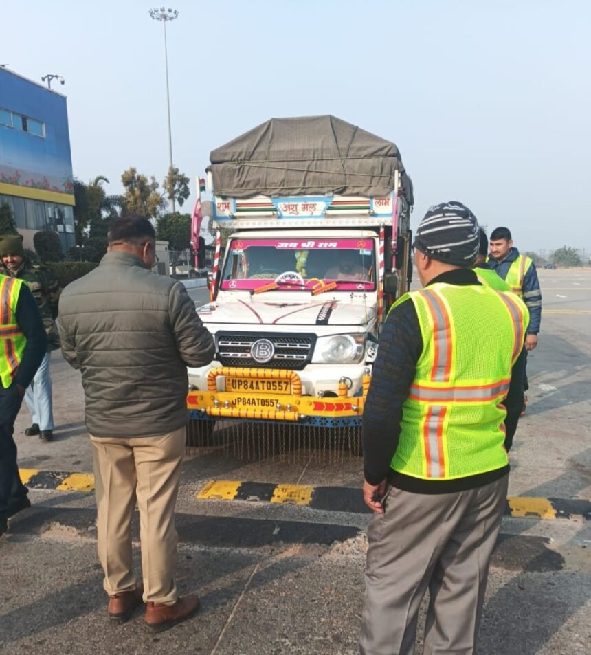 Strictness on ignoring traffic rules on Yamuna Expressway IMAGE CREDIT TO POLICE