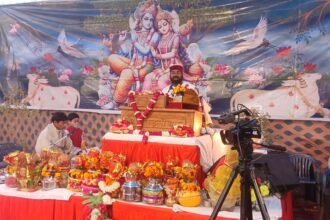 Third day of Shrimad Bhagwat Katha: The secret of devotion hidden in the prayer of sorrow, the audience was filled with emotion due to the incident of Mata Kunti IMAGE CREDIT TO REPORTER