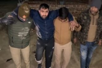 Notorious gang member arrested by Ankur Vihar police in encounter, shot in leg IMAGE CREDIT TO POLICE