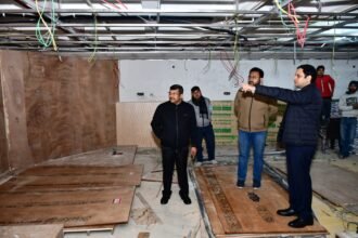 Renovation of council chamber underway at Municipal Corporation headquarters; Municipal Commissioner inspects with Construction Department IMAGE CREDIT TO NAGAR NIGAM