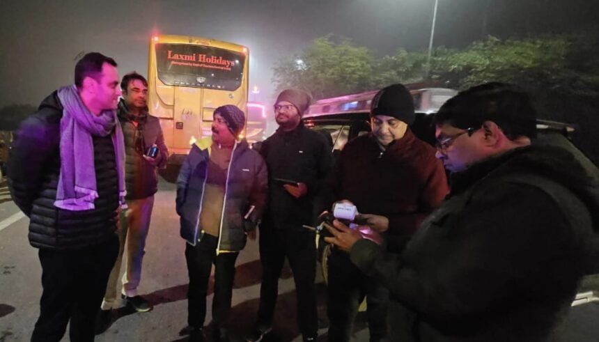 Yamuna Expressway: Transport Department fines 50 buses and seizes 42 vehicles IMAGE CREDIT TO AUTHORITY