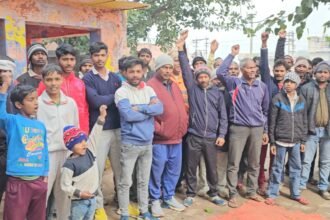 Panchayat held in Ramner village affected by airport expansion, demanding solutions to problems IMAGE CREDIT TO REPORTER