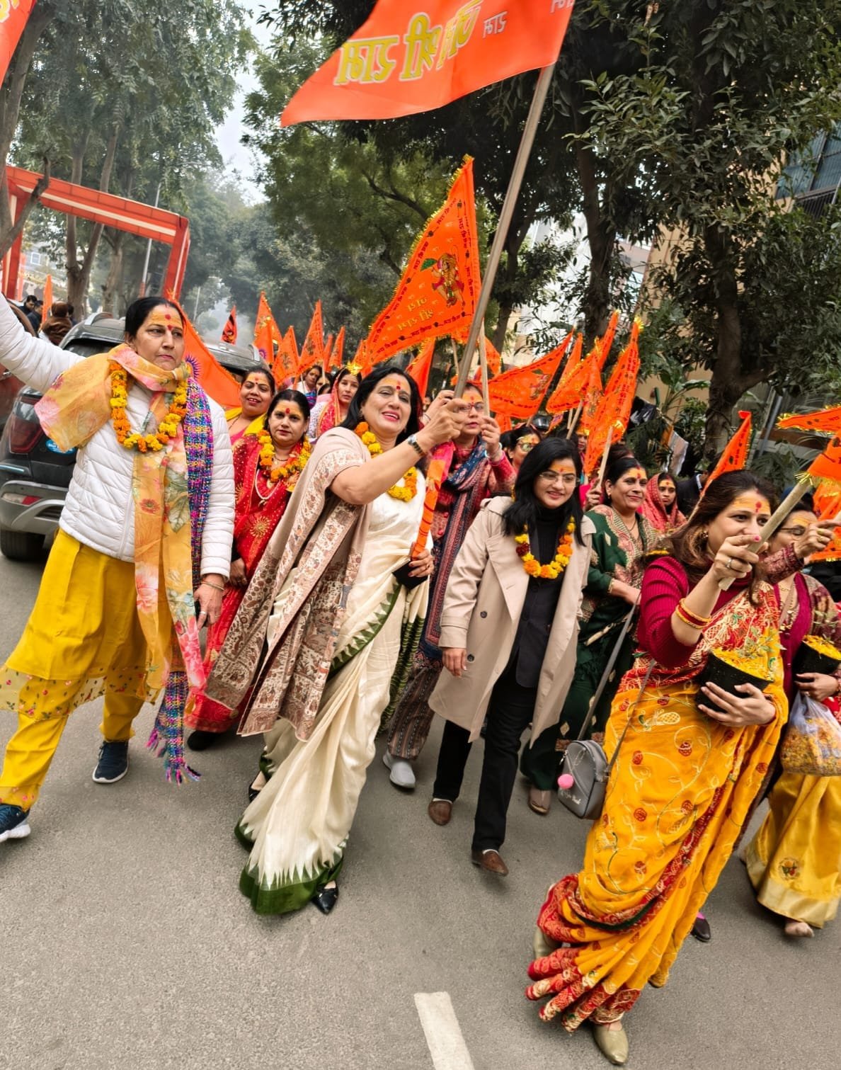 Greater Noida resonated with the grand Tulsi Kalash Yatra, conveying the message of the Virat Hindu Conference IMAGE CREDIT TO REPORTER