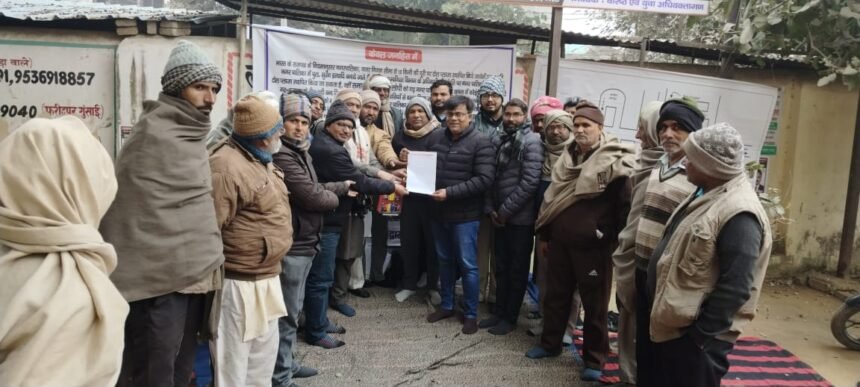 The indefinite sit-in continues for the 25th day, with public anger growing over the demand for toll removal. IMAGE CREDIT TO REPORTER