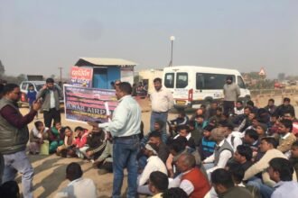 Airport affected youth adamant on the demand for permanent employment, staged a sit-in at Jewar airport gate IMAGE CREDIT TO REPORTER