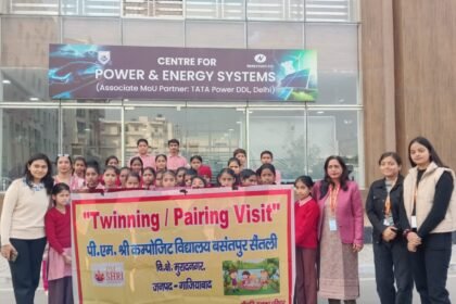 Students undertake an educational pairing program and an informative tour of Kite College IMAGE CREDIT TO विद्यालय