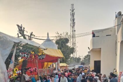 A large crowd of devotees thronged the Lisdi Dargai Basant Panchami fair, adding vibrancy on the closing day. IMAGE CREDIT TO REPORTER