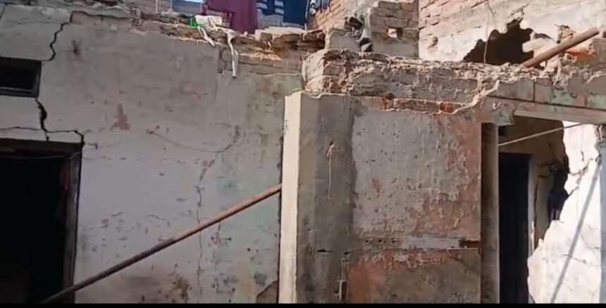 Chaos Erupts After Cylinder Explosion in Kitchen, Elderly Man Living Alone Dies on the Spot IMAGE CREDIT TO REPORTER