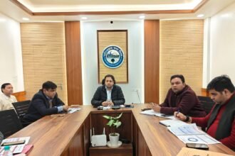 Garbage-Free City: Municipal Commissioner Holds Meeting to Make Ghaziabad a 7-Star City IMAGE CREDIT TO NAGAR NIGAM