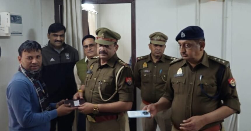 GRP police recovered 122 missing mobile phones and handed them over to their owners IMAGE CREDIT TO POLICE