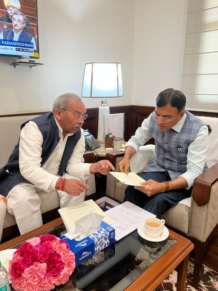 Demand to make Modinagar ESI Hospital a super-specialty accident treatment center; MP met the Union Minister. IMAGE CREDIT TO संसद सदस्य