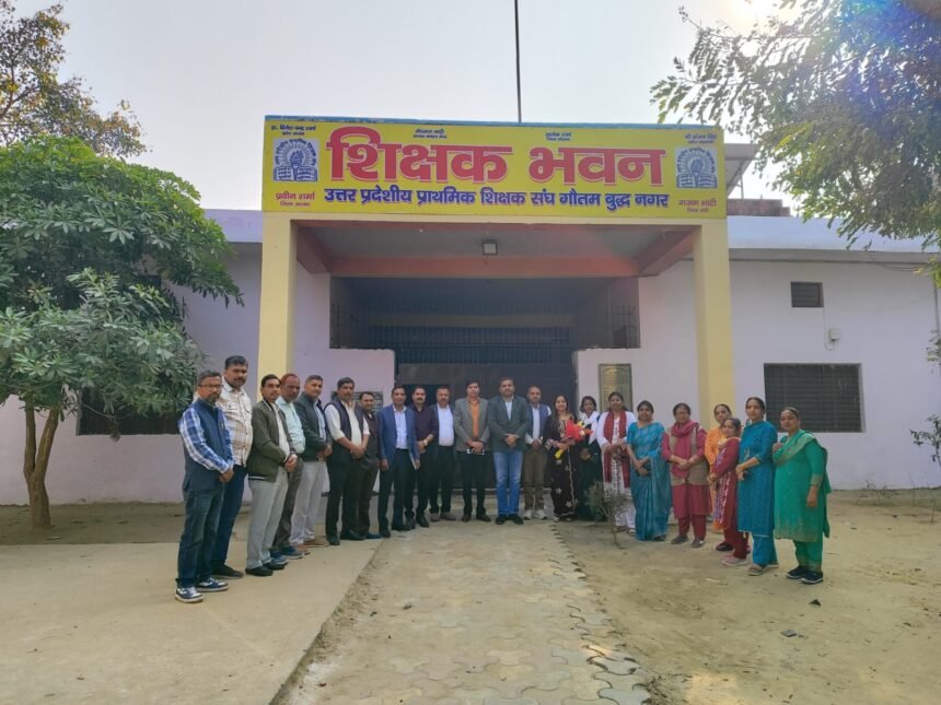 In Dankaur, the teachers’ union held a review meeting, outlining the framework for a movement against the mandatory TET. IMAGE CREDIT TO शिक्षक संघ