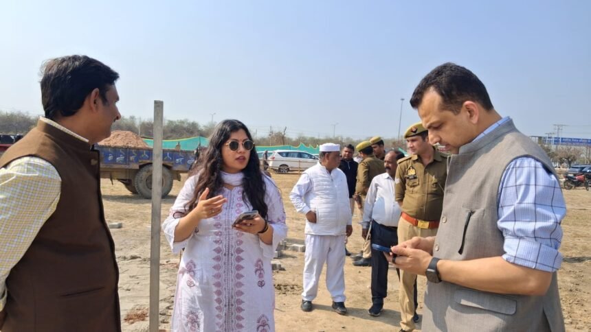 The District Magistrate inspected preparations for the foundation-laying ceremony of the proposed India Chip Pvt. Ltd. in Jewar and issued necessary guidelines to officials. IMAGE CREDIT TO AUTHORITY