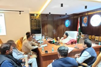 Officials held a review at the municipal headquarters regarding shop rents. IMAGE CREDIT TO NAGAR NIGAM