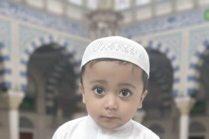 With the Beginning of Ramadan, Crowds Flock to Mosques; Children Show Special Enthusiasm for Prayers Alongside Elders IMAGE CREDIT TO REPORTER