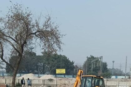 GDA’s bulldozer roared in Guldhar: Illegal colonies spread over several bighas were demolished IMAGE CREDIT TO AUTHORITY