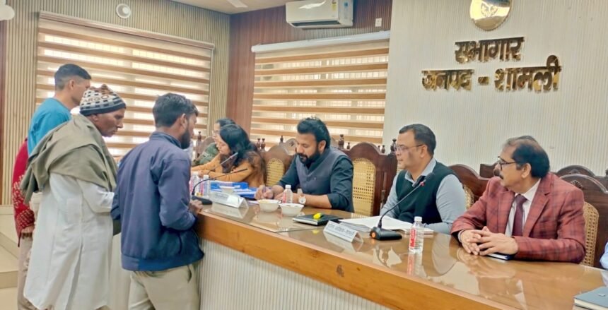 Sampoorna Samadhan Diwas Held in Three Tehsils; 7 Out of 80 Complaints Resolved on the Spot IMAGE CREDIT TO INFORMATION DEPARTMENT