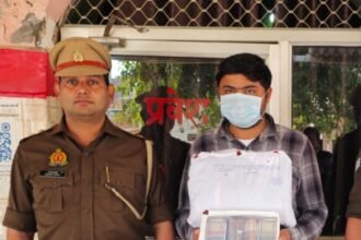 A criminal with a ₹25,000 reward was arrested in connection with a ₹64 lakh robbery; ₹4 lakh in cash and a bag were recovered. IMAGE CREDIT TO POLICE