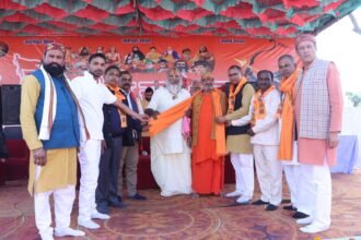 A grand Hindu conference was held in Bhuni village of Siwalikhas, drawing a record crowd to hear blessings from saints. IMAGE CREDIT TO पंडित आदेश फौजी