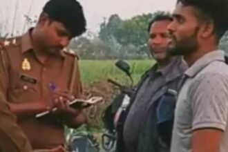 An extreme act of inhumanity: A young man who had a love marriage had to wander to bury his wife’s body; the burial was carried out under police protection. IMAGE CREDIT TO POLICE