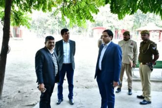 City Commissioner inspected parks, directed officials to strengthen arrangements. IMAGE CREDIT TO NAGAR NIGAM