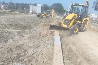 GDA’s ‘Yellow Claw’ operation in Modinagar: Illegal colonies developing on 52 bighas were demolished. IMAGE CREDIT TO AUTHORITY