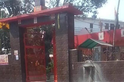 Ghaziabad civic body begins Holi prep, spreads soil IMAGE CREDIT TO NAGAR NIGAM