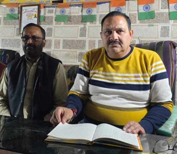 UP Working Journalists Union Intensifies Membership Drive in Nagina, Distributes ID Cards to Journalists IMAGE CREDIT TO यूनियन