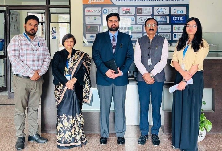 Seminar on “Beyond a Degree: The Real Qualities of Becoming a Successful Criminal Lawyer” Organized at JIMS College IMAGE CREDIT TO इंस्टीट्यूट