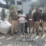 Loni Police Arrest Two Accused for Manufacturing Mixed Illegal Firecrackers IMAGE CREDIT TO पुलिस