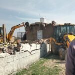 Authority’s bulldozer roared in the floodplain area of Bisrakh; 30,000 square meters of land worth ₹60 crore freed. IMAGE CREDIT TO AUTHORITY